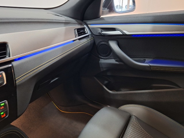 BMW X2 sDrive18d color Negro. Año 2021. 110KW(150CV). Diésel. En concesionario Tormes Motor de Salamanca