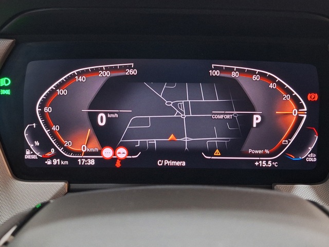 BMW Serie 1 118d color Gris. Año 2024. 110KW(150CV). Diésel. En concesionario Tormes Motor de Salamanca