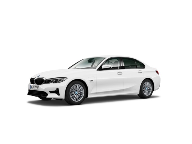 BMW Serie 3 320e color Blanco. Año 2022. 150KW(204CV). Híbrido Electro/Gasolina. En concesionario Motri Motor Jaén de Jaén