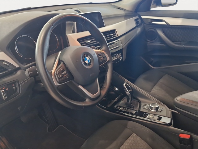 BMW X2 sDrive18d color Negro. Año 2018. 110KW(150CV). Diésel. En concesionario Movitransa Cars Huelva de Huelva