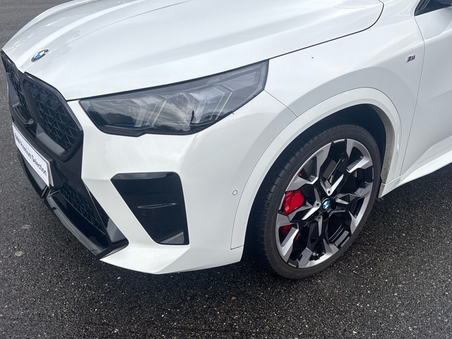 BMW X2 xDrive20d color Blanco. Año 2025. 120KW(163CV). Diésel. En concesionario Celtamotor Caldas Reis de Pontevedra