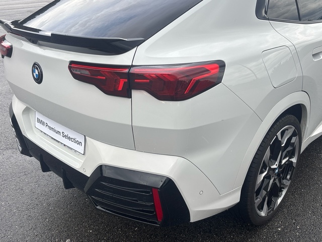 BMW X2 xDrive20d color Blanco. Año 2025. 120KW(163CV). Diésel. En concesionario Celtamotor Caldas Reis de Pontevedra