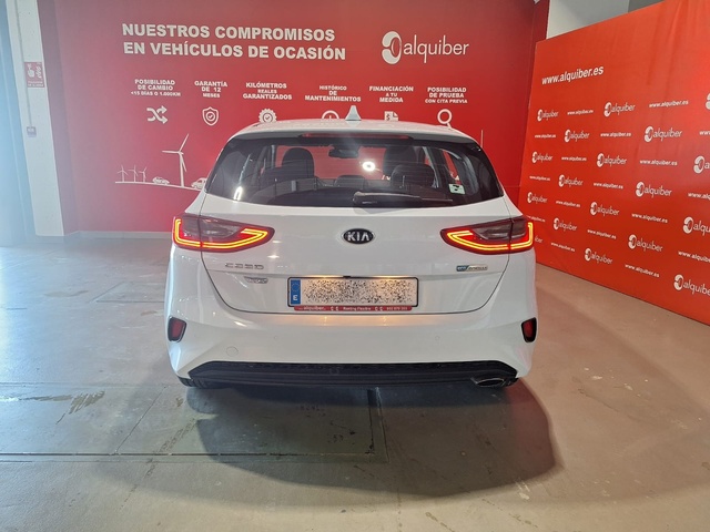Kia Ceed 1.6 MHEV iMT Drive 100 kW (136 CV)