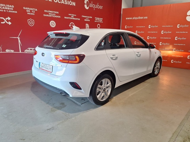 Kia Ceed 1.6 MHEV iMT Drive 100 kW (136 CV)
