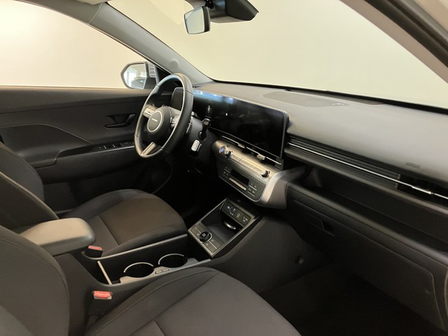 Foto 3 Hyundai Kona 1.6 GDI HEV Maxx DCT 104 kW (141 CV)