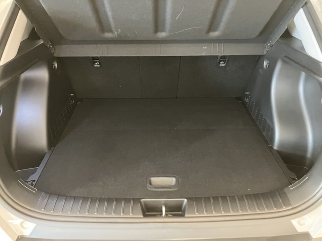 Foto 12 Hyundai Kona 1.6 GDI HEV Maxx DCT 104 kW (141 CV)