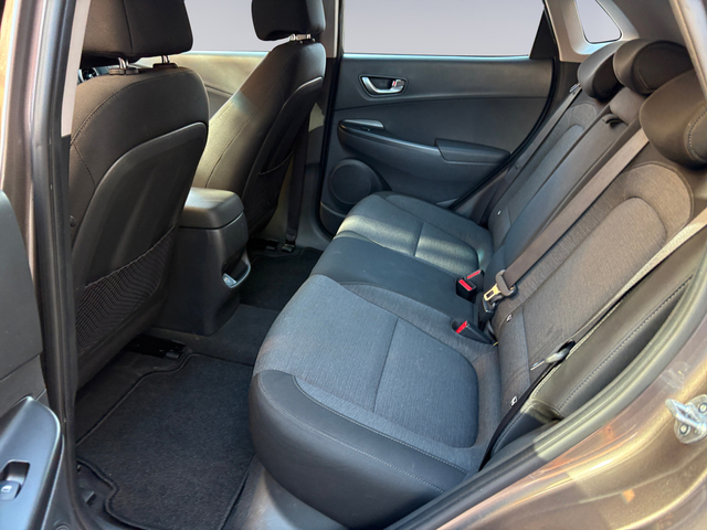 Foto 13 Hyundai Kona EV Maxx 100 kW (136 CV)