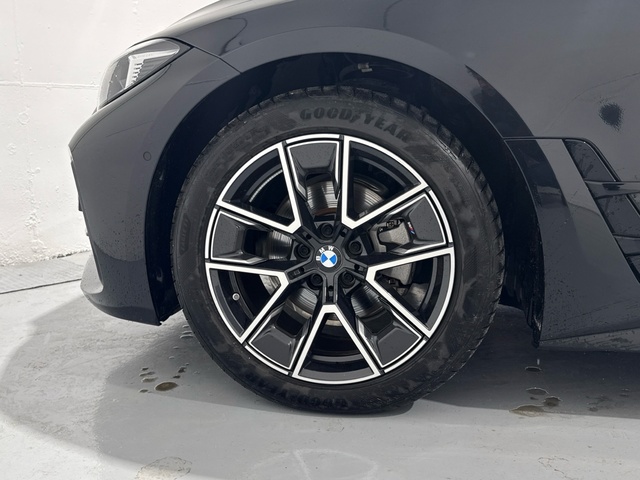 BMW Serie 4 420d Gran Coupe color Negro. Año 2025. 140KW(190CV). Diésel. En concesionario Auto Premier, S.A. - MADRID de Madrid