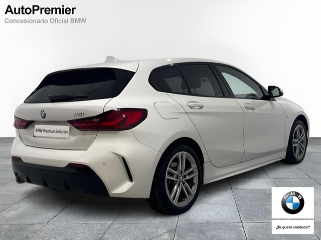 BMW Serie 1 118i color Blanco. Año 2021. 103KW(140CV). Gasolina. En concesionario Auto Premier, S.A. - ALCALÁ DE HENARES de Madrid