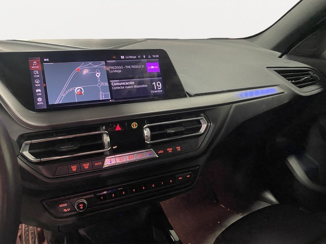 BMW Serie 2 218d Gran Coupe color Gris. Año 2021. 110KW(150CV). Diésel. En concesionario Hispamovil Elche de Alicante