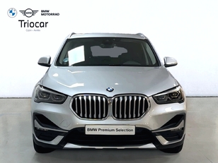 Fotos de BMW X1 sDrive18d color Gris Plata. Año 2021. 110KW(150CV). Diésel. En concesionario Triocar Gijón (Bmw y Mini) de Asturias
