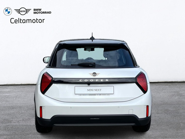 fotoG 4 del MINI MINI 5 Puertas Cooper C 115 kW (156 CV) 156cv Gasolina del 2025 en Pontevedra