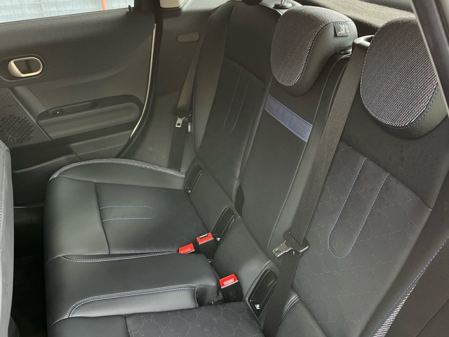 fotoG 8 del MINI MINI 5 Puertas Cooper C 115 kW (156 CV) 156cv Gasolina del 2025 en Pontevedra