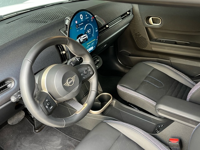 fotoG 10 del MINI MINI 5 Puertas Cooper C 115 kW (156 CV) 156cv Gasolina del 2025 en Pontevedra