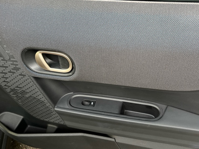 fotoG 24 del MINI MINI 5 Puertas Cooper C 115 kW (156 CV) 156cv Gasolina del 2025 en Pontevedra