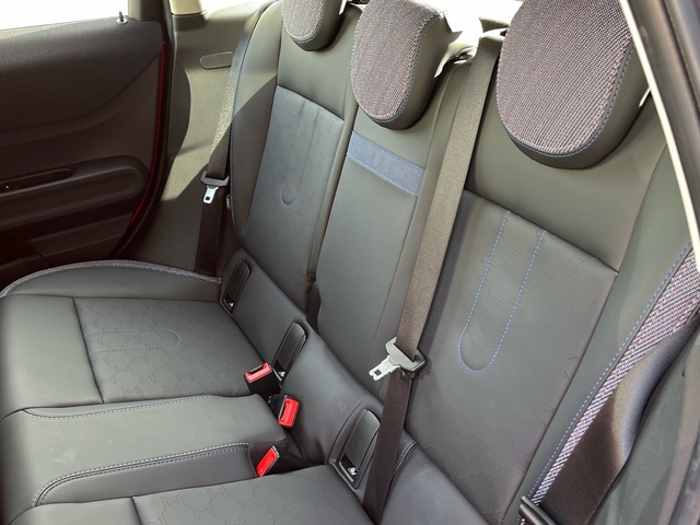 fotoG 8 del MINI MINI 5 Puertas Cooper C 115 kW (156 CV) 156cv Gasolina del 2025 en Pontevedra