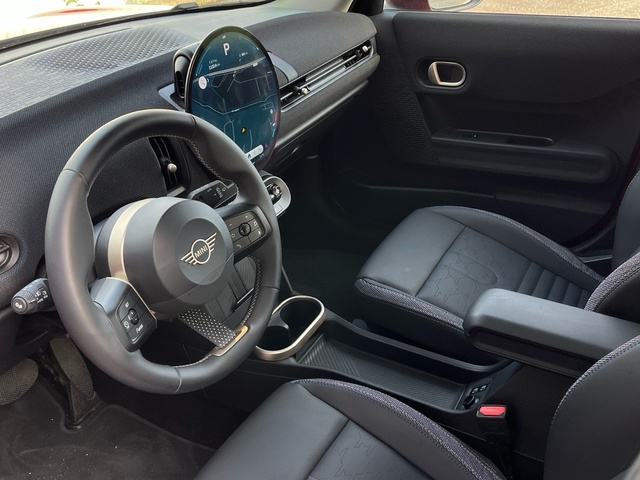 fotoG 10 del MINI MINI 5 Puertas Cooper C 115 kW (156 CV) 156cv Gasolina del 2025 en Pontevedra