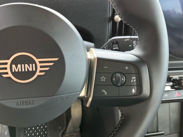 fotoG 13 del MINI MINI 5 Puertas Cooper C 115 kW (156 CV) 156cv Gasolina del 2025 en Pontevedra