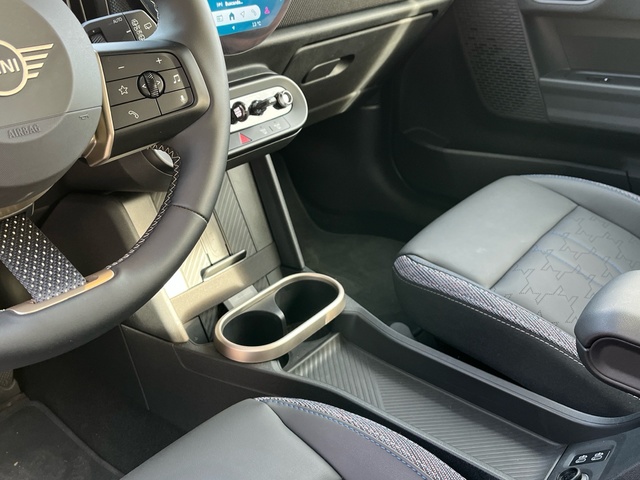 fotoG 19 del MINI MINI 5 Puertas Cooper C 115 kW (156 CV) 156cv Gasolina del 2025 en Pontevedra