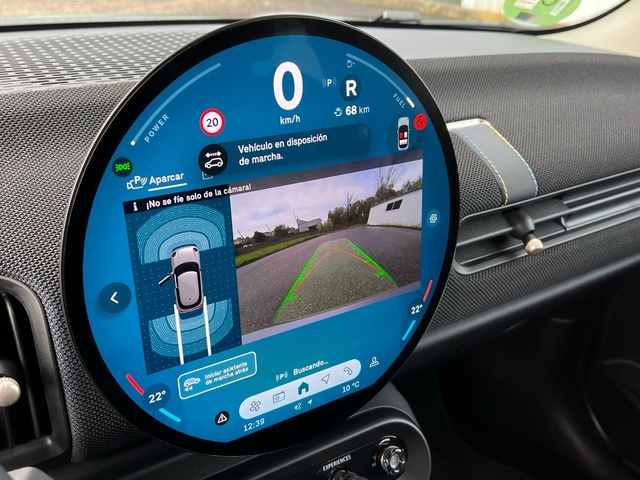 fotoG 16 del MINI MINI 5 Puertas Cooper C 115 kW (156 CV) 156cv Gasolina del 2025 en Pontevedra