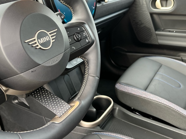 fotoG 17 del MINI MINI 5 Puertas Cooper C 115 kW (156 CV) 156cv Gasolina del 2025 en Pontevedra