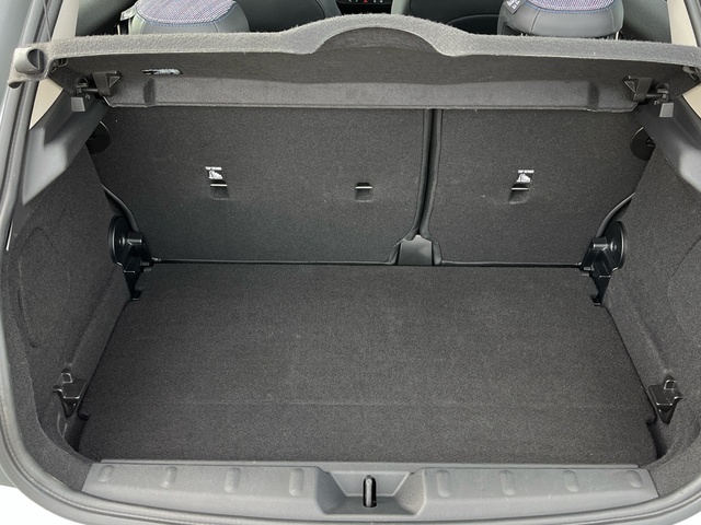 fotoG 29 del MINI MINI 5 Puertas Cooper C 115 kW (156 CV) 156cv Gasolina del 2025 en Pontevedra