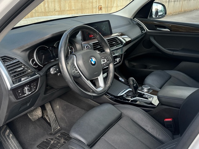 BMW X3 xDrive20d color Blanco. Año 2020. 140KW(190CV). Diésel. En concesionario Pruna Motor, S.L de Barcelona