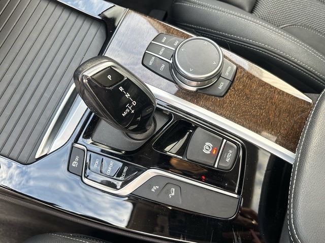 BMW X3 xDrive20d color Blanco. Año 2020. 140KW(190CV). Diésel. En concesionario Pruna Motor, S.L de Barcelona