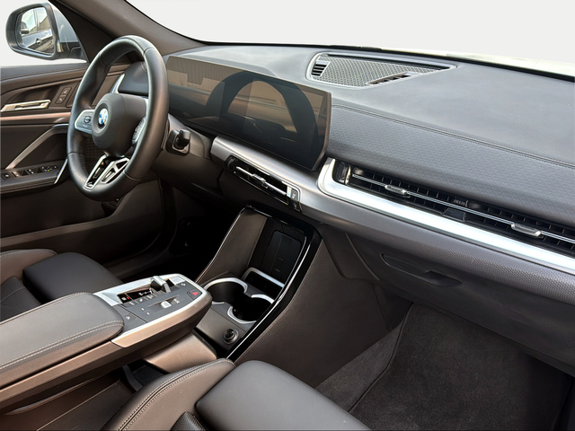 BMW X2 sDrive18d color Gris. Año 2025. 110KW(150CV). Diésel. En concesionario Ilbira Motor | Granada de Granada