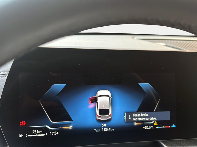 BMW X2 sDrive18d color Gris. Año 2025. 110KW(150CV). Diésel. En concesionario Ilbira Motor | Granada de Granada