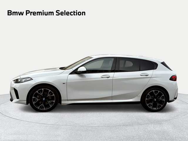 BMW Serie 1 120i color Blanco. Año 2025. 125KW(170CV). Gasolina. En concesionario Ilbira Motor | Granada de Granada