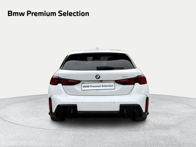 BMW Serie 1 120i color Blanco. Año 2025. 125KW(170CV). Gasolina. En concesionario Ilbira Motor | Granada de Granada