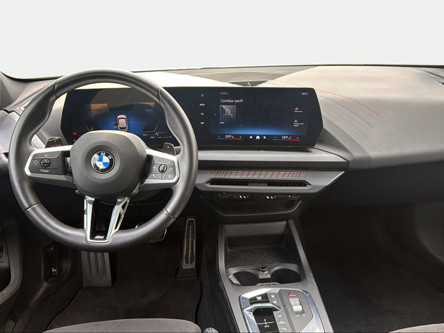 BMW Serie 1 120i color Blanco. Año 2025. 125KW(170CV). Gasolina. En concesionario Ilbira Motor | Granada de Granada