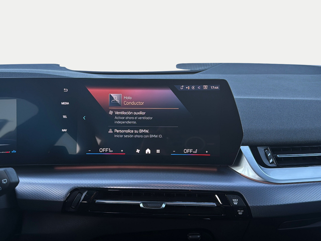 BMW Serie 2 218i Active Tourer color Blanco. Año 2024. 100KW(136CV). Gasolina. En concesionario Ilbira Motor | Granada de Granada