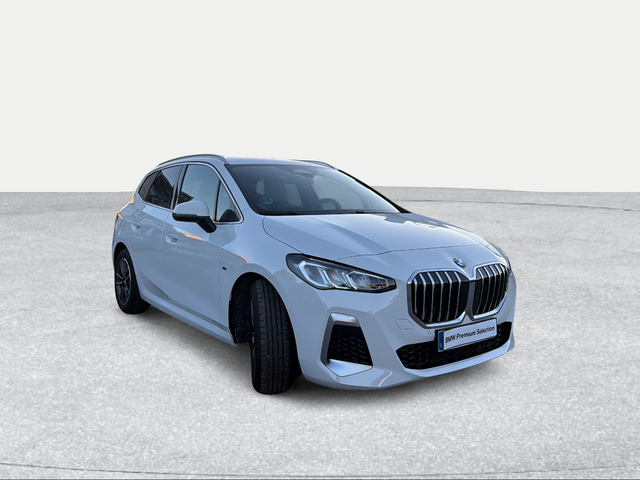 BMW Serie 2 218i Active Tourer color Blanco. Año 2024. 100KW(136CV). Gasolina. En concesionario Ilbira Motor | Granada de Granada