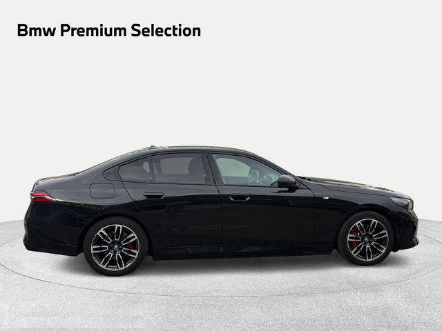 BMW Serie 5 530e color Negro. Año 2025. 220KW(299CV). Híbrido Electro/Gasolina. En concesionario Ilbira Motor | Granada de Granada