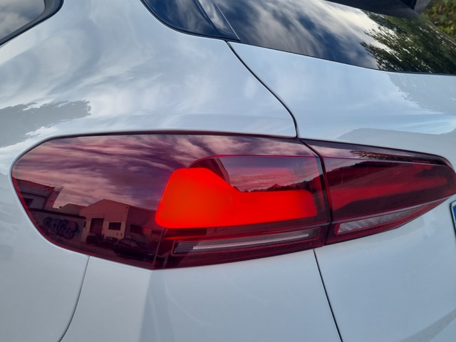 BMW Serie 2 218d Active Tourer color Blanco. Año 2023. 110KW(150CV). Diésel. En concesionario GANDIA Automoviles Fersan, S.A. de Valencia