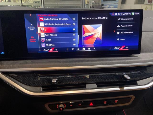 BMW X5 xDrive40d color Gris. Año 2024. 259KW(352CV). Diésel. En concesionario Automotor Costa, S.L.U. de Almería