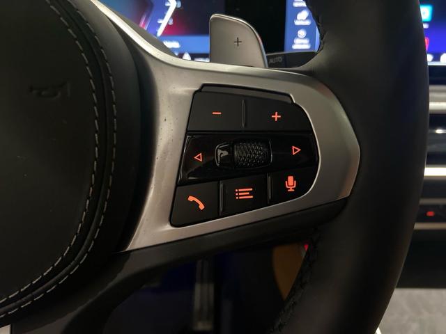 BMW X5 xDrive40d color Gris. Año 2024. 259KW(352CV). Diésel. En concesionario Automotor Costa, S.L.U. de Almería