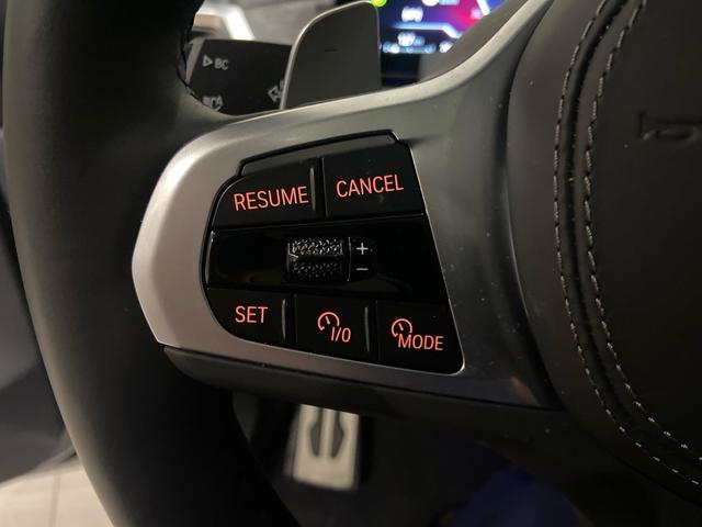 BMW X5 xDrive40d color Gris. Año 2024. 259KW(352CV). Diésel. En concesionario Automotor Costa, S.L.U. de Almería