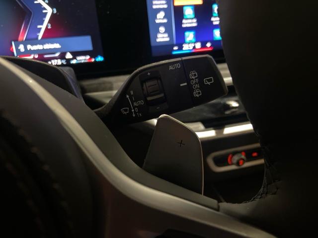 BMW X5 xDrive40d color Gris. Año 2024. 259KW(352CV). Diésel. En concesionario Automotor Costa, S.L.U. de Almería