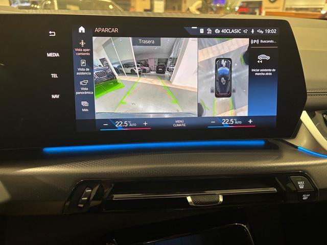 BMW Serie 2 218d Active Tourer color Gris. Año 2022. 110KW(150CV). Diésel. En concesionario Automotor Costa, S.L.U. de Almería