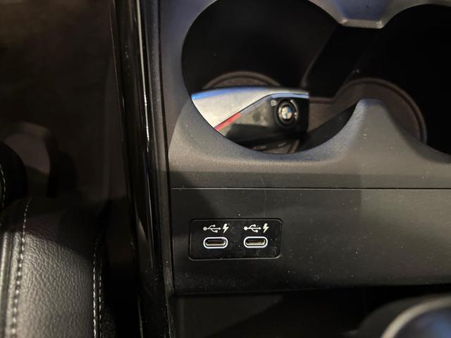 BMW Serie 2 218d Active Tourer color Gris. Año 2022. 110KW(150CV). Diésel. En concesionario Automotor Costa, S.L.U. de Almería