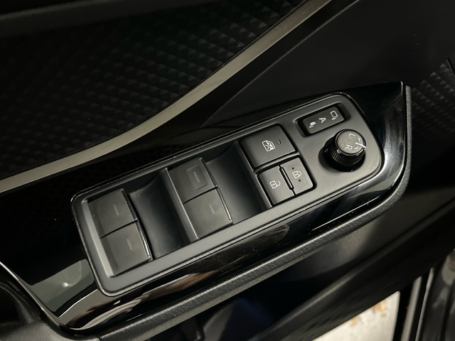 Toyota C-HR 1.8 125H Advance 90 kW (122 CV)