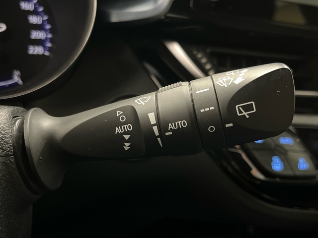 Toyota C-HR 1.8 125H Advance 90 kW (122 CV)