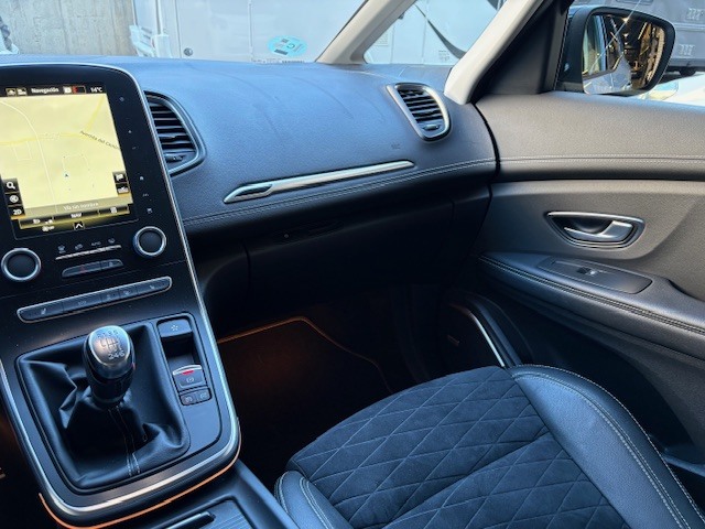 Renault Grand Scenic Black Edition TCe 117 kW (160 CV) EDC