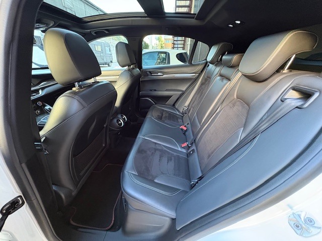 Alfa Romeo Stelvio 2.9 Gasolina Quadrifoglio Q4 375 kW (510 CV)