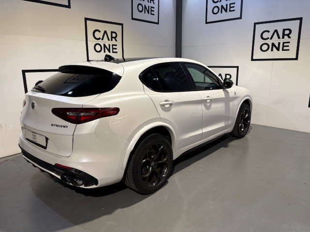 Alfa Romeo Stelvio 2.9 Gasolina Quadrifoglio Q4 375 kW (510 CV)