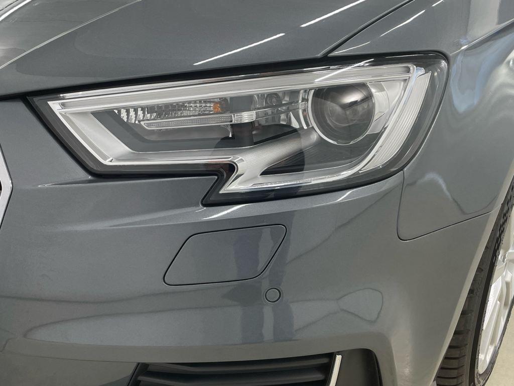 Audi A3 Sportback 1.5 TFSI en Barcelona