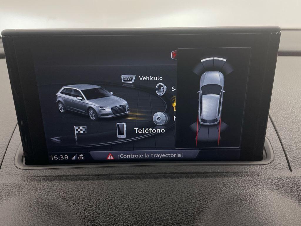 Audi A3 Sportback 1.5 TFSI en Barcelona